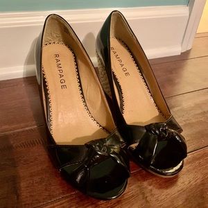 Rampage Kimora Black Peeptoe Knot Wedges 7.5M